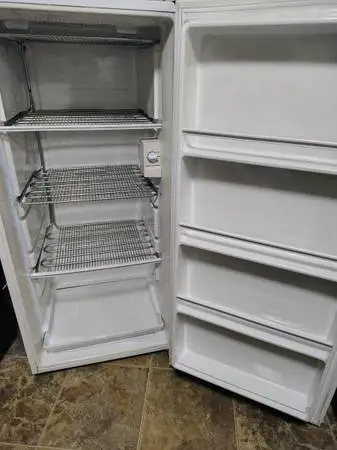 Kenmore 7.5 cu. ft. Upright Freezer (Stand-Up) - Works Great