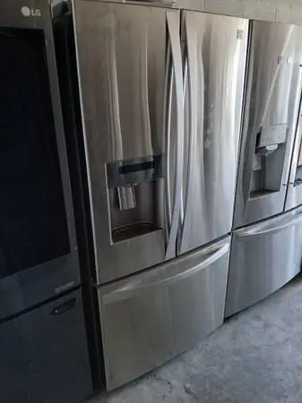 Kenmore elite 33 french door refrigerator ice and water