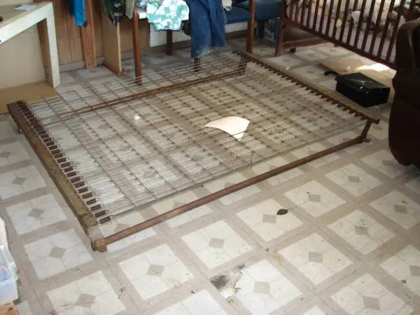 BED FRAME....BED FOUNDATION