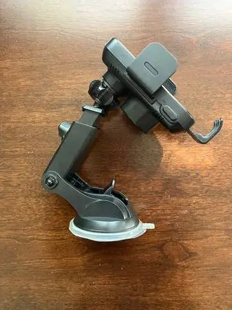 Universal Dashboard Phone Mount – Adjustable Suction Cup Holder