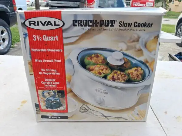 NIB Rival Crock-Pot 3.5-Quart Slow Cooker (Model 3735)