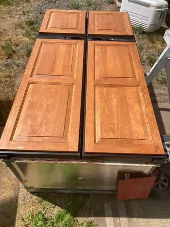 Propane/electric 4 door fridge from 2013 Montana 5 th wheel.