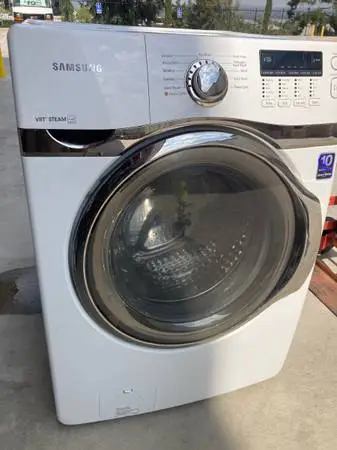 Washer,large capacity,front load,white,multi setting,late mo,hlp dlvr.