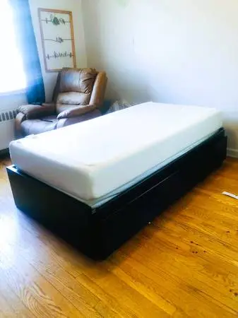 Child bed that becomes a double bed. Draws on the side