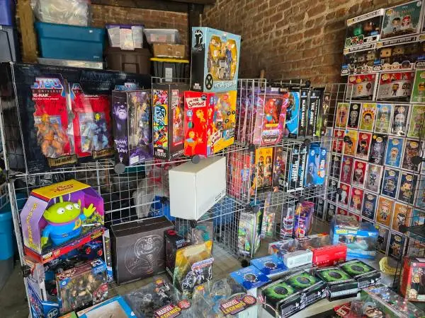 Garage Sale (Bronx / Morris Park Section)