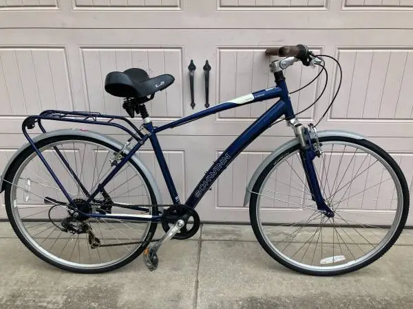 Schwinn Fifth Avenue - 28 700c - 7 Speed Bike