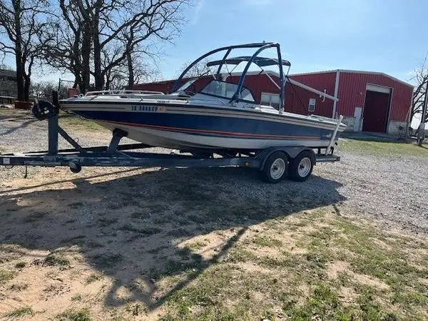 Canyon Lake is back up! 1989 Mariah Supra Ski boat