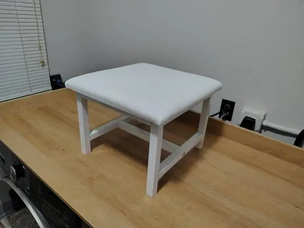 Brand New Small White Bench or Step Stool with Sturdy Metal Frame