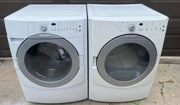 Maytag Heavy-duty front load washer and gas dryer