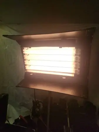 Kino Flo Diva-Lite 201 Kit florescent Light Fixture Studio Lighting