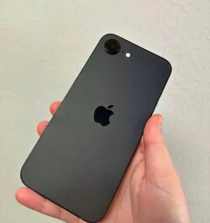 IPhone 16 E unlocked