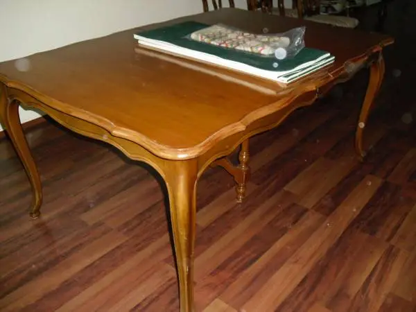dinning set like new