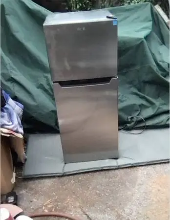 Apartment Size Refrigerator ...nds work