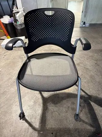 Pre-Owned Herman Miller Caper Chairs- 7 Available