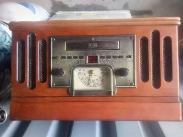 *** CROSLEY DVD/CD/CASSETTE/RECORD COMBO STEREO ***