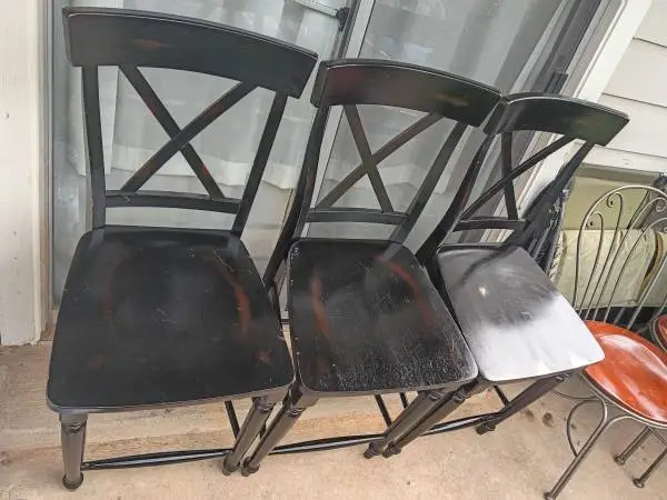 Solid bar stools