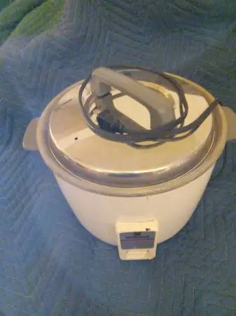 Rice cooker by national