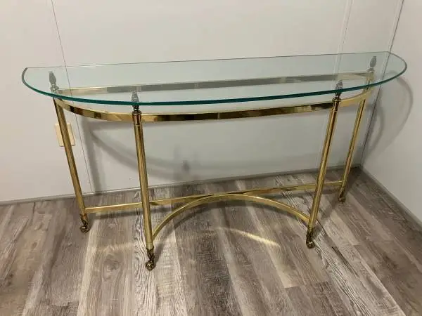 Labarge style table