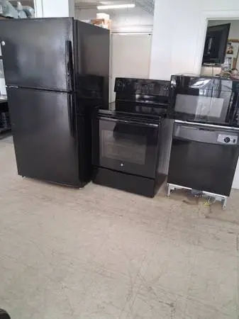 Complete GE Kitchen Set W/Warranty