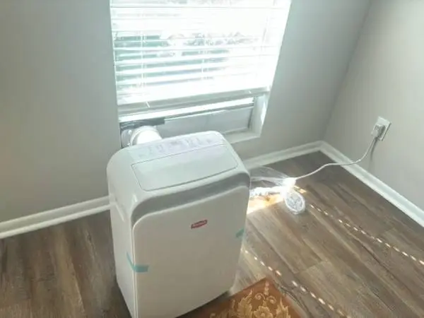 Like new portable air conditioner