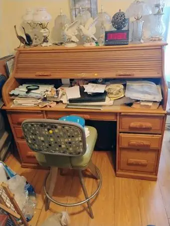 Moving sale