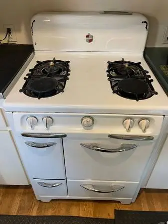 Wedgewood Stove/Oven/Broiler