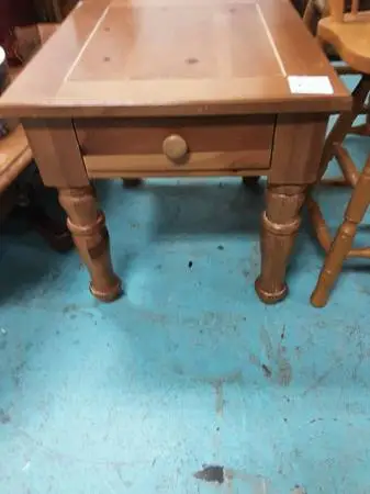 Side Table 10252