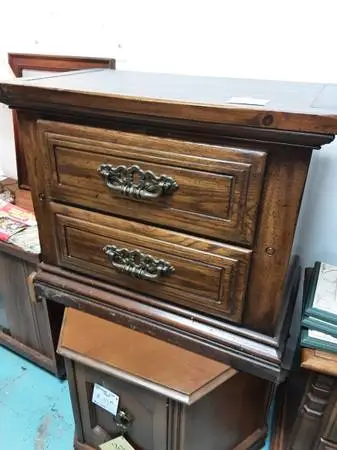Night Stand 10234