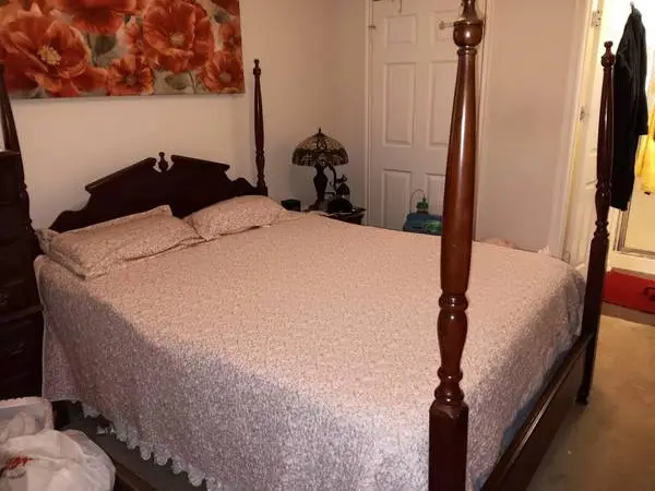 Bedroom set