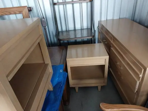Rway, Dresser, Mahogany with matching Mirror.