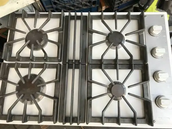 30 Black or White viking cooktop, 4