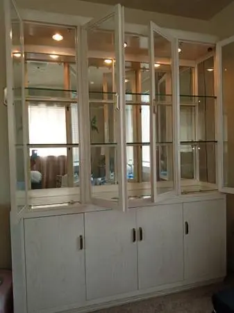 VINTAGE WHITE CHINA CABINET