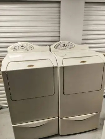 Maytag washer and dryer set