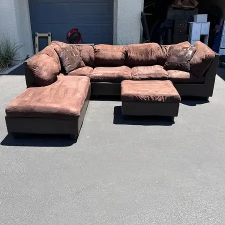 Microfiber & Leather Sectional Couch W/Ottoman
