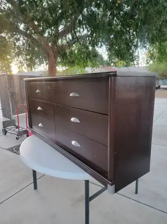 Dresser Palliser brand free delivery