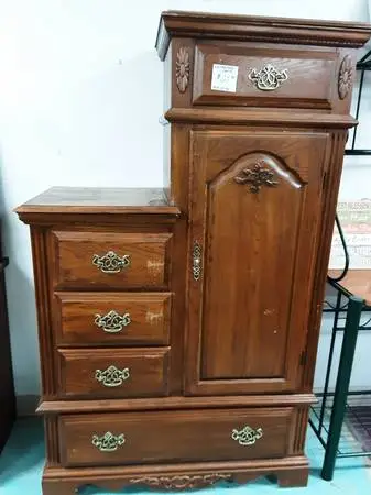 Gentlemen Chest 10536