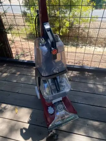Hoover Carpet Cleaner (Like New!)