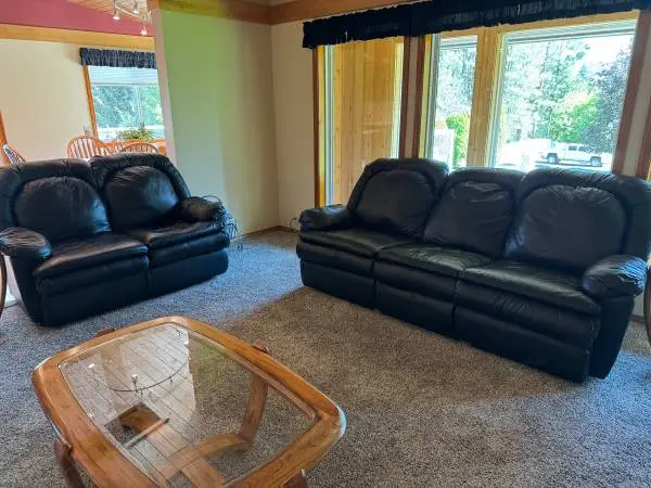 Black Leather Reclining Couch & Matching Loveseat! Selling Together:)