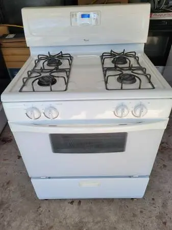 White whirlpool gas stove
