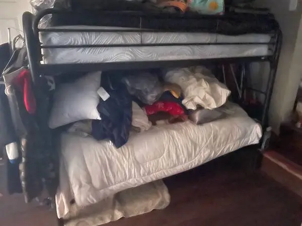 Bunkbed- includes both mattresses- clean/ no pets