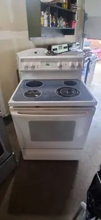 *~ GE White Glass Top Range (Stove /Oven) ~* Can deliver