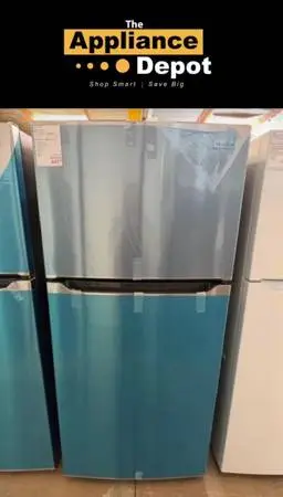 New Frigidaire Top Mount Refrigerator