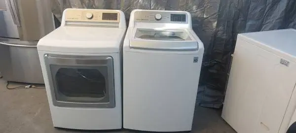 LG top Load Washer And Gas Dryer