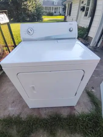 KENMORE SUPER CAPACITY ELECTRIC DRYER. WORKS LIKE NEW!