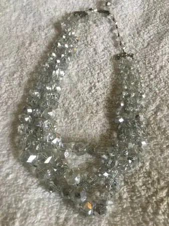 Vintage 3/strand crystal boreal necklace