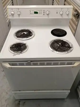 G.E Coil Top Stove