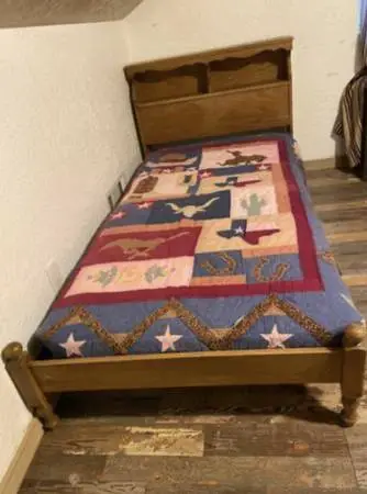 Twin Quilt (handmade)