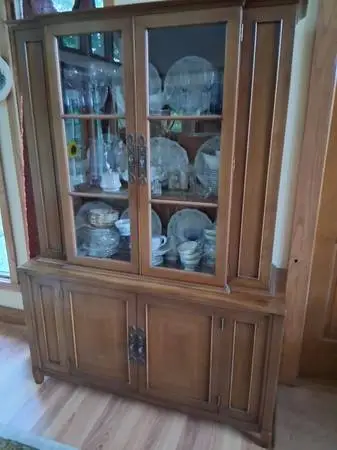 GARAGE/ESTATE/MOVING SALE