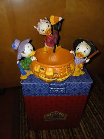 Jim Shore Walt Disney Showcase Collections-Huey, Duey,+Louie, perfect
