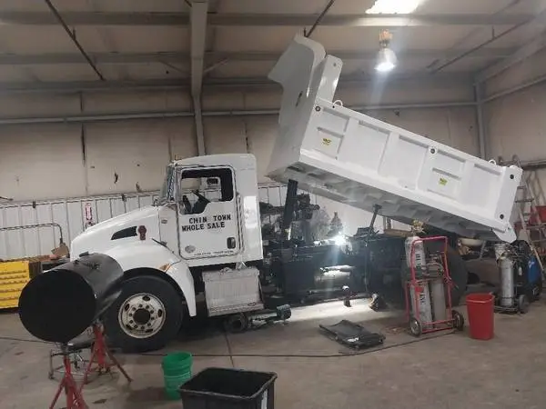 2015- Kenworth- Dump-Truck-Cummins Diesel- Automatic-